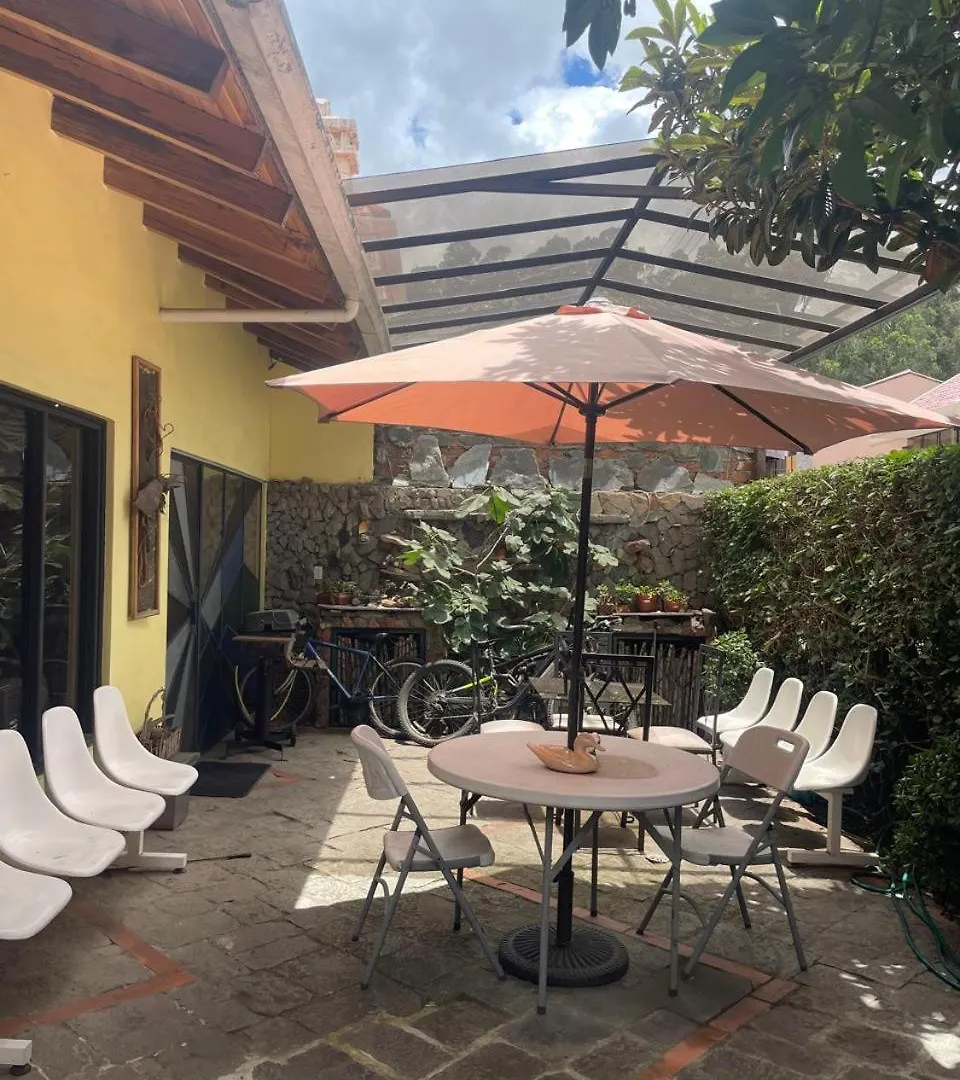 Beautiful House 3 Bedrooms Terrace And Barbecue Area Cuenca