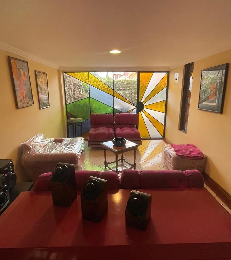 Apartament Beautiful House 3 Bedrooms Terrace And Barbecue Area Cuenca Ekwador